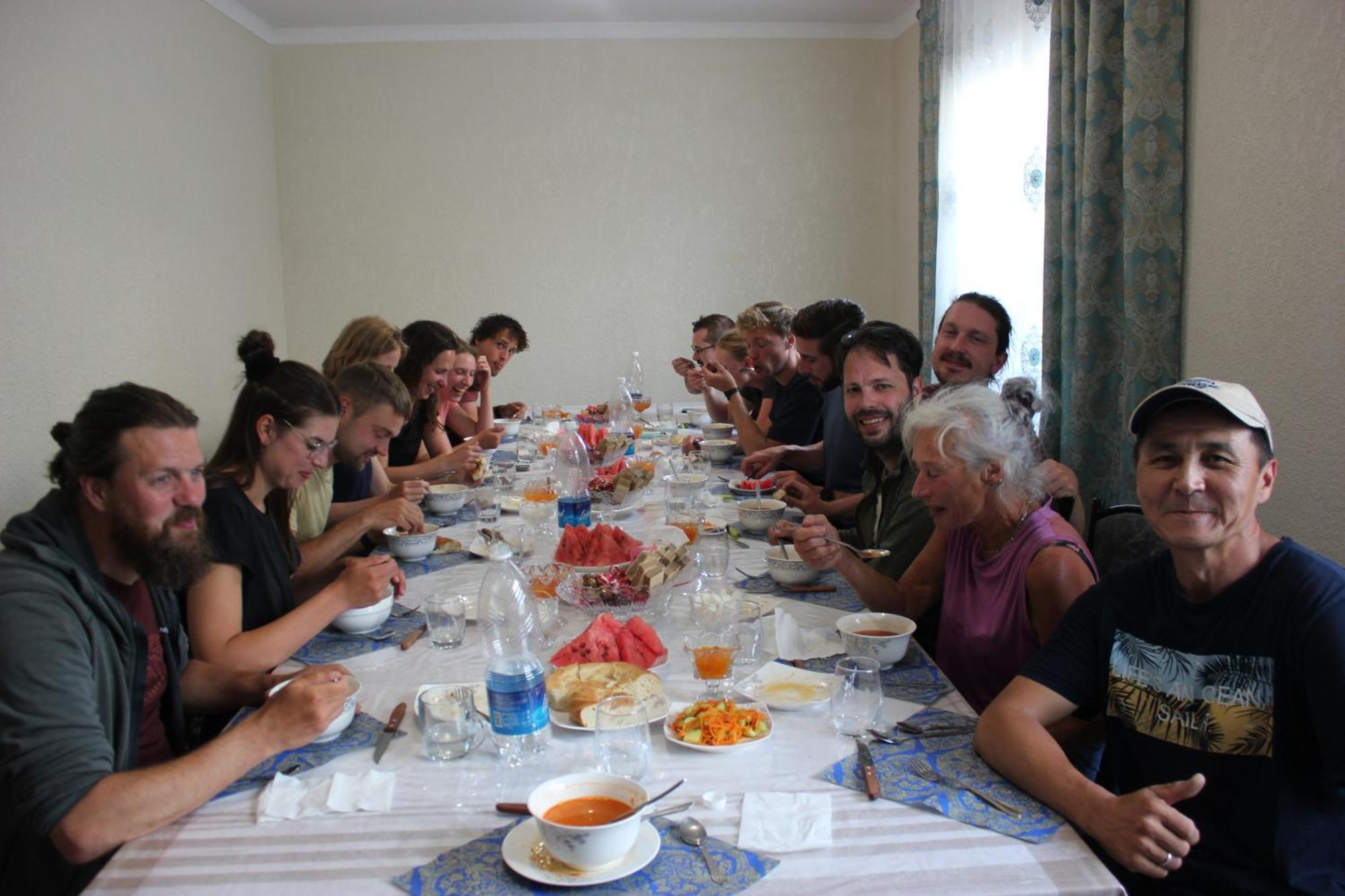 Uz-Anar Guest House Kochkor Buitenkant foto